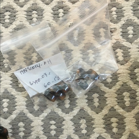 Michael Kors tortoise shell watch - Picture 3 of 7